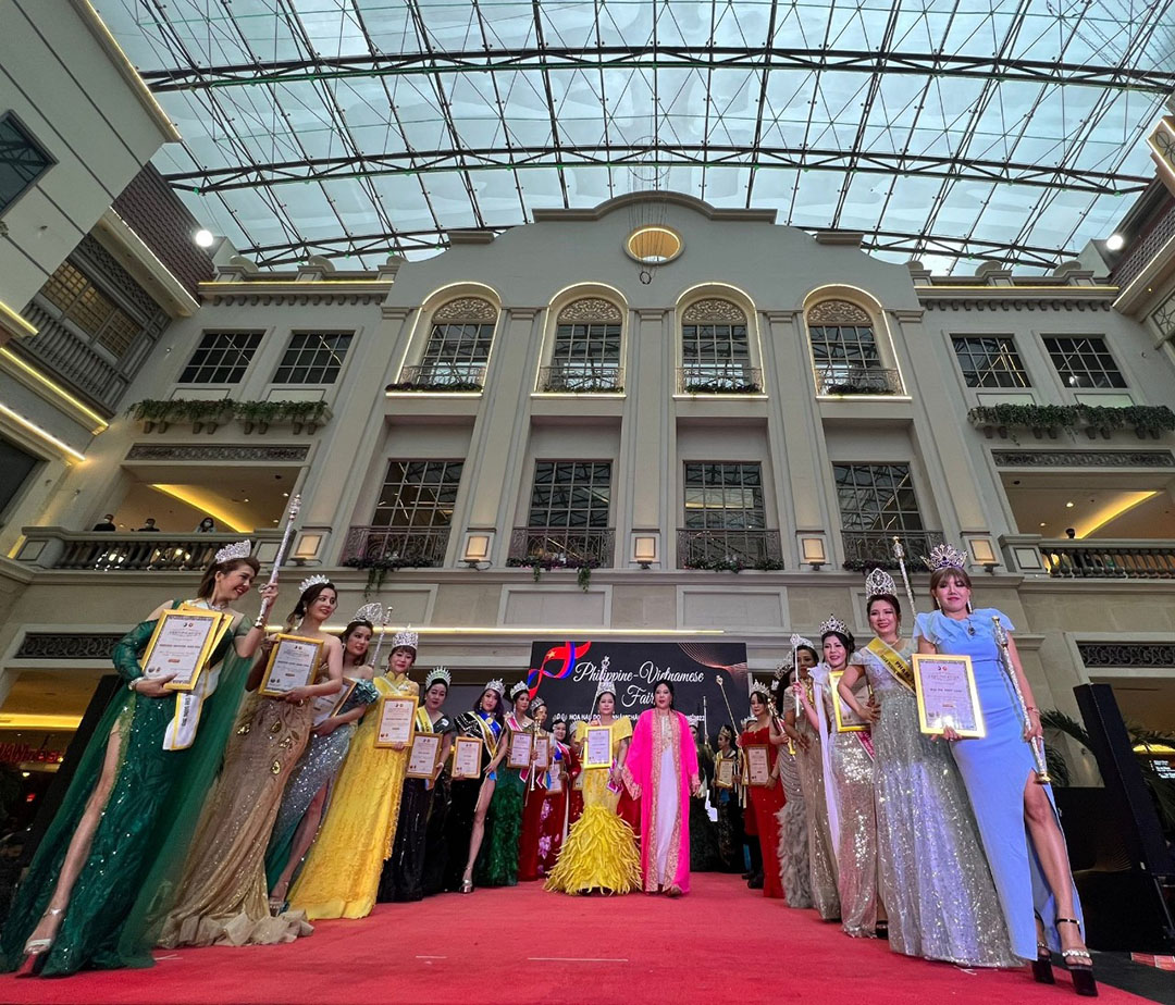Hoa Hậu Thu Hương vinh dự sánh vai cùng công chúa Philippines