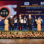 Nguyễn Tấn Thành tại giải trao thưởng TOP Brand 2021