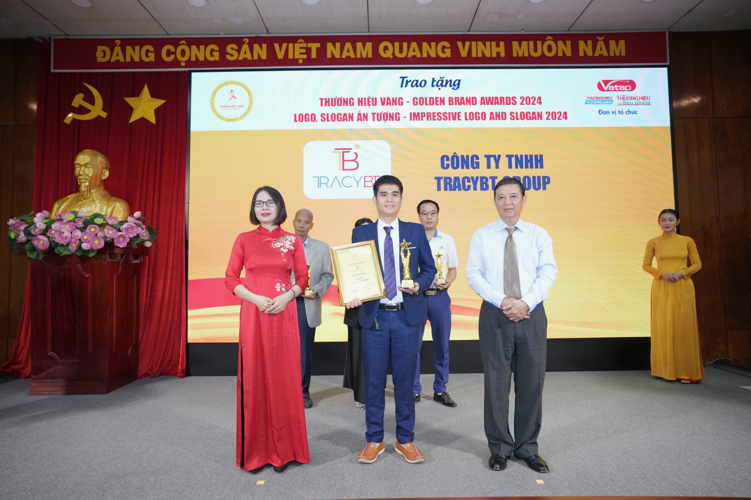 TRACYBT Group được vinh danh “Top 10 Thương Hiệu Vàng 2024”