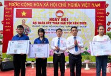 Khu phố 46, phường Đông Hưng Thuận, Thành phố Hồ Chí Minh rộn ràng Ngày hội Đại đoàn kết toàn dân tộc