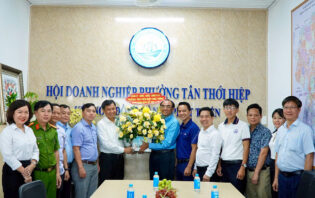 Phường Tân Thới Hiệp tăng cường gắn kết chính quyền và doanh nhân, cùng thúc đẩy phát triển địa phương